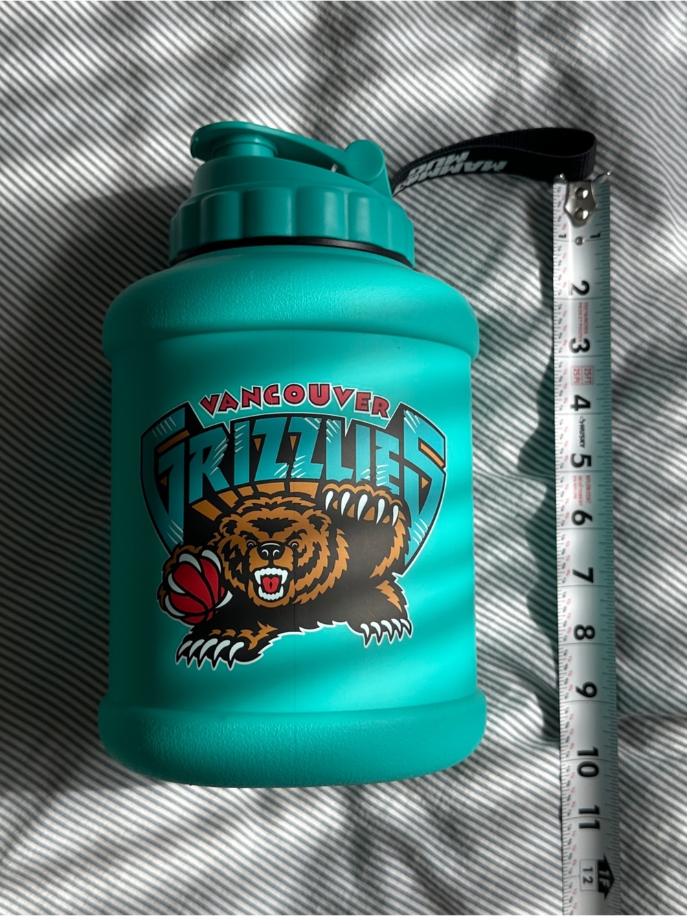 Vancouver Grizzlies Large Teal Sports Water Bottle